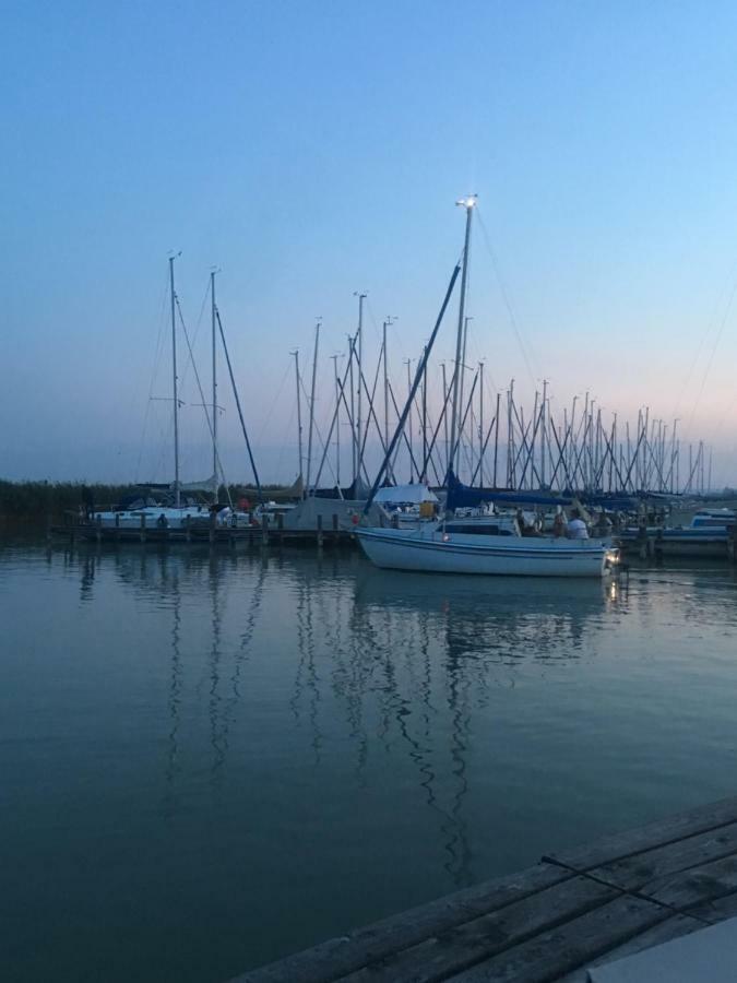 Gute Stube Apartment Weiden am See Luaran gambar